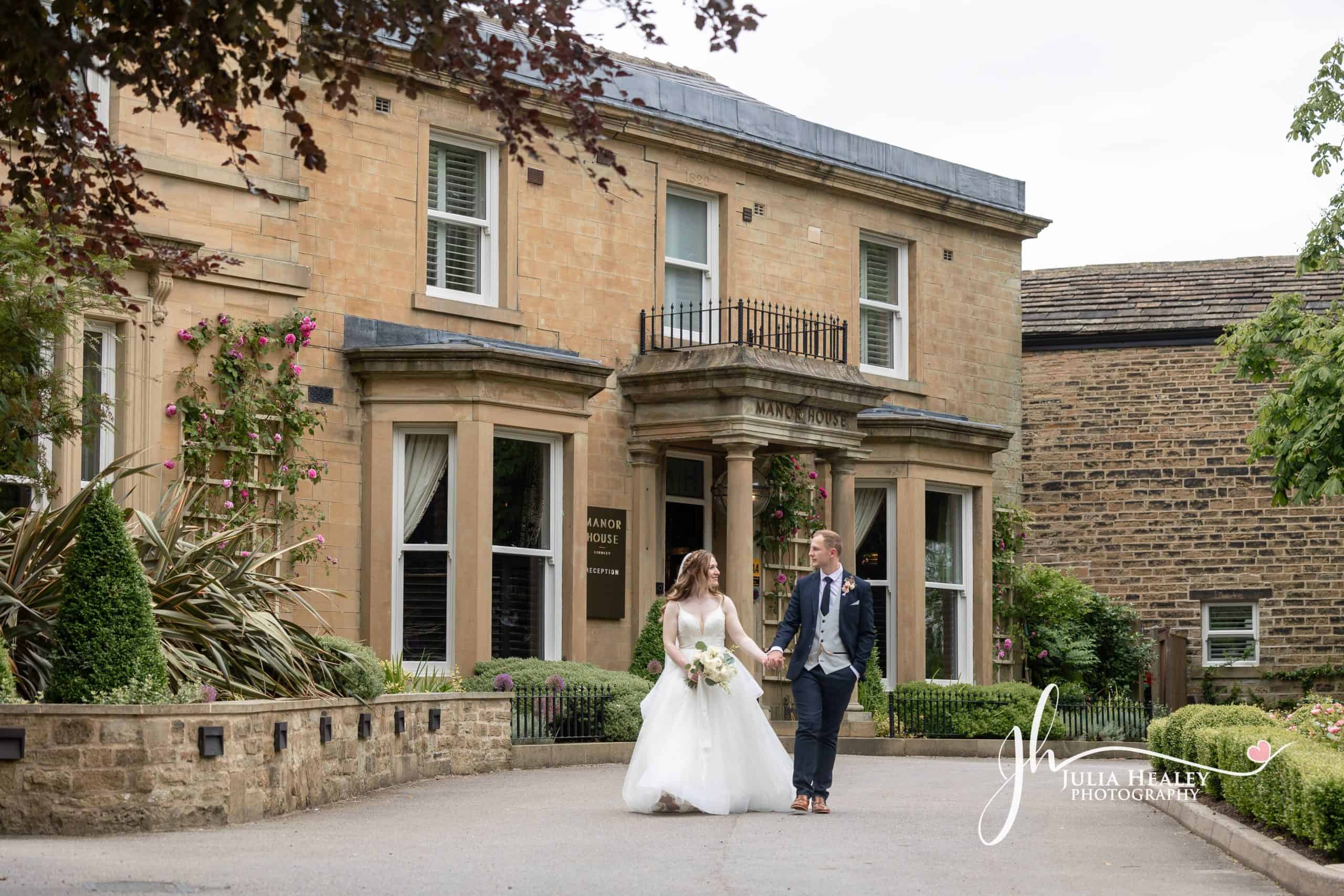 manor house lindley huddersfield yorkshire0wedding photographer 108